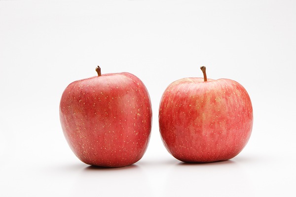 リンゴ 林檎 2個 アップル Appleのフリー素材 無料の写真素材なら Foto Project