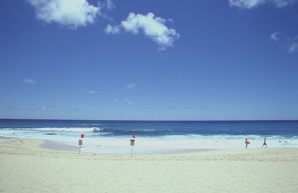 ハワイの青い海 ビーチのフリー素材 無料の写真素材なら Foto Project