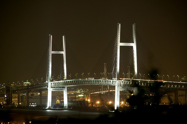 横浜ベイブリッジ 夜景のフリー素材 無料の写真素材なら Foto Project