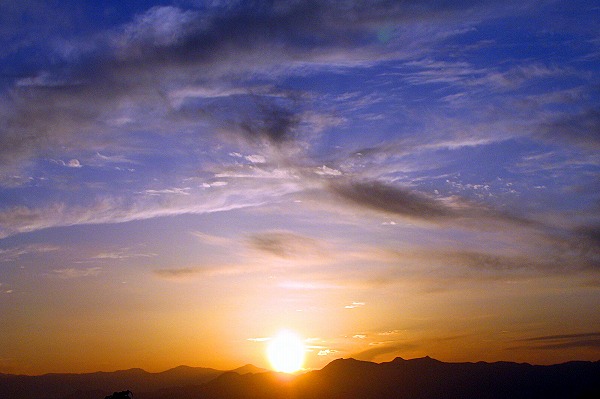 夕日 夕焼け 山脈のフリー素材 無料の写真素材なら Foto Project
